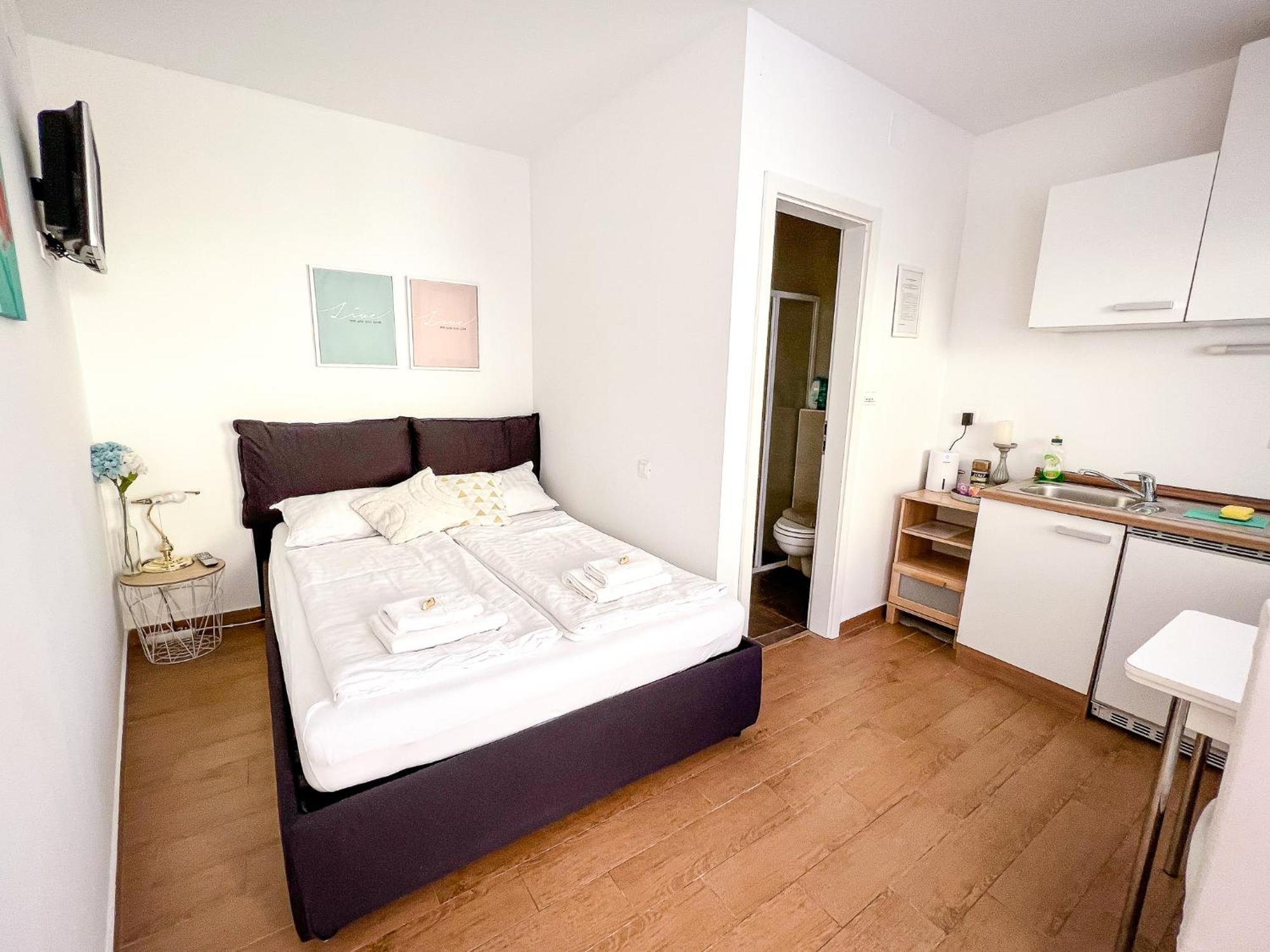 Anita'S Studio Apartments ليوبليانا المظهر الخارجي الصورة