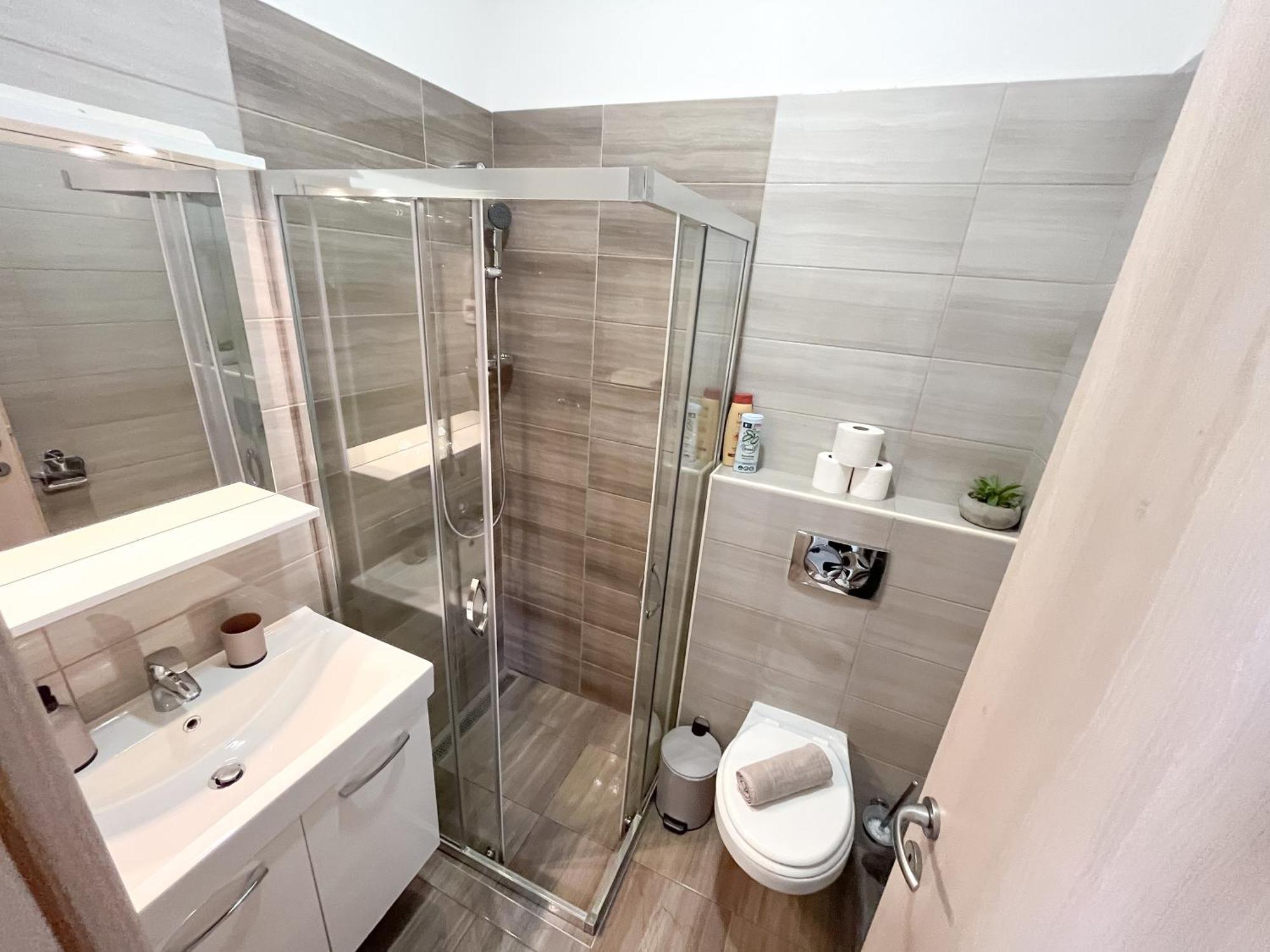Anita'S Studio Apartments ليوبليانا المظهر الخارجي الصورة
