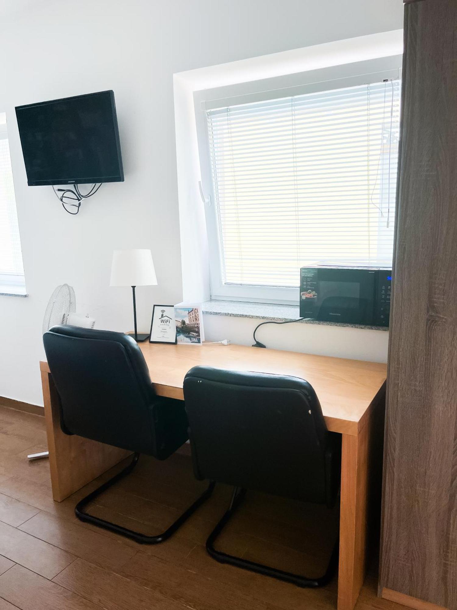 Anita'S Studio Apartments ليوبليانا المظهر الخارجي الصورة