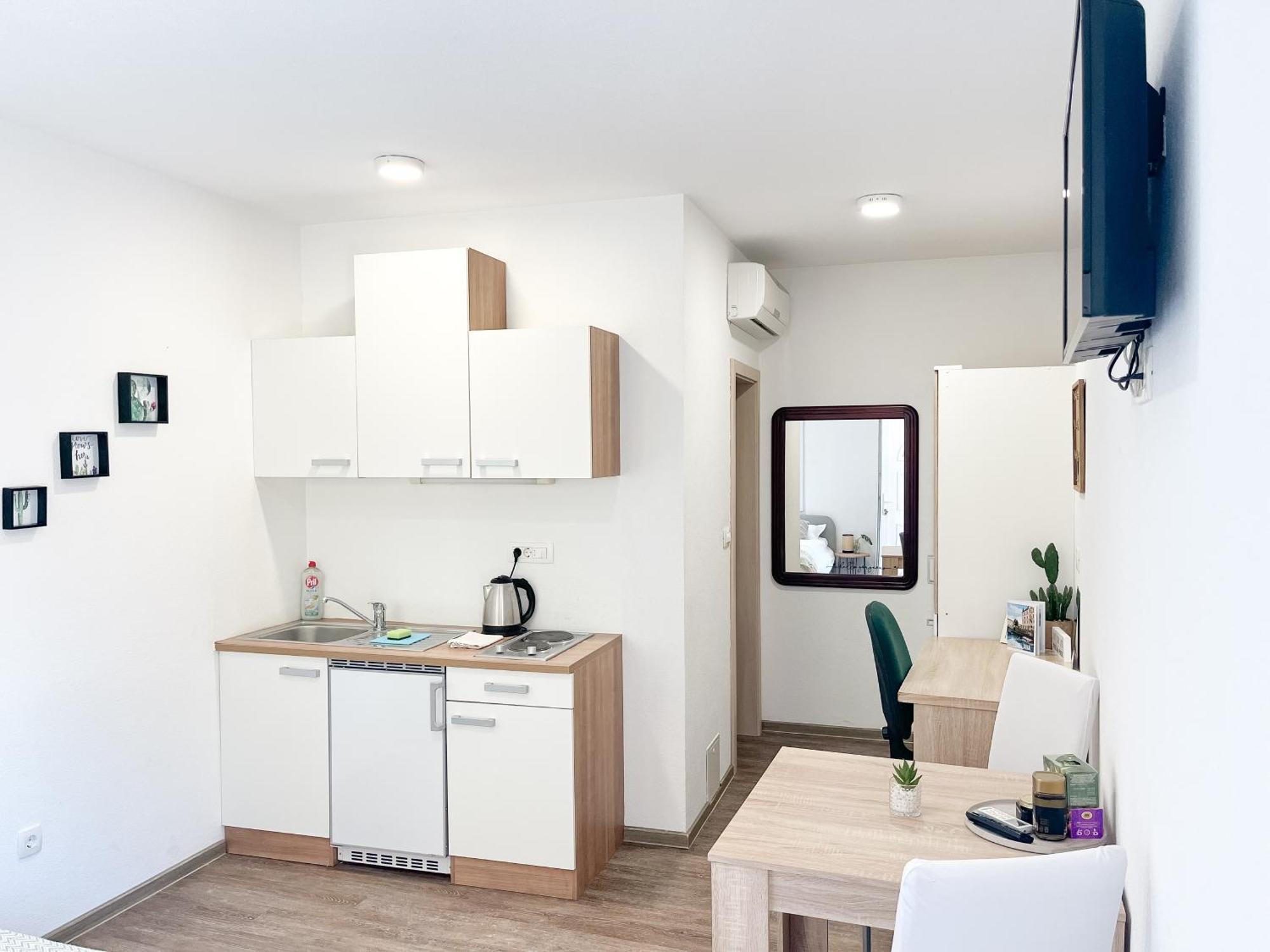 Anita'S Studio Apartments ليوبليانا المظهر الخارجي الصورة