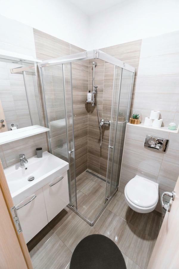 Anita'S Studio Apartments ليوبليانا المظهر الخارجي الصورة